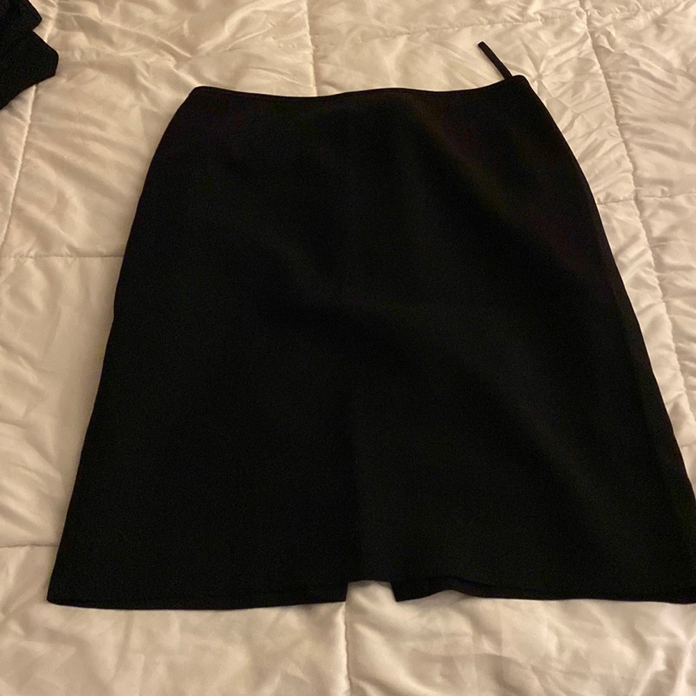 Black pencil skirt